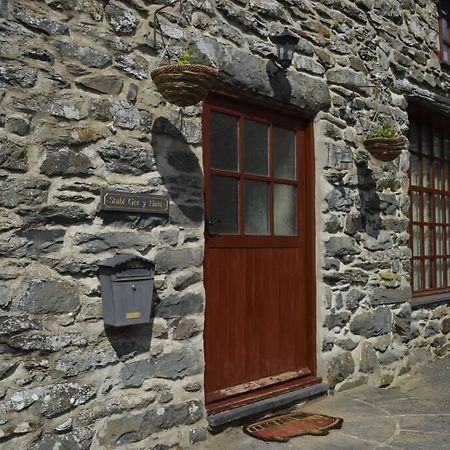 Stabl yr Nant Villa Pentrefoelas Bagian luar foto