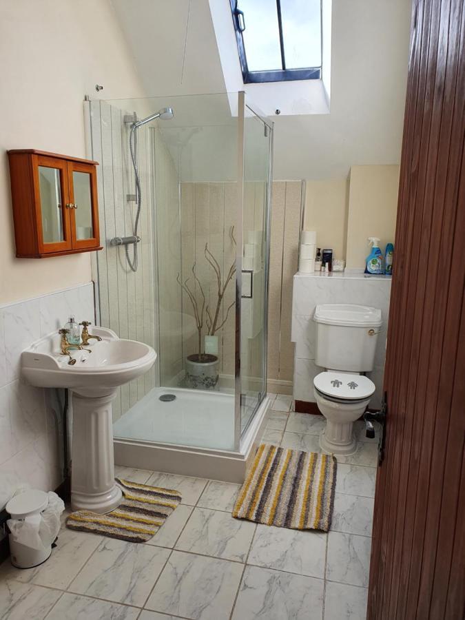 Stabl yr Nant Villa Pentrefoelas Bagian luar foto